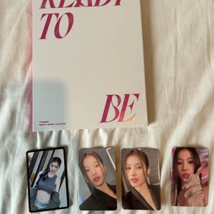 All sana pc twice ready to be  - What's in the pic, cd included 