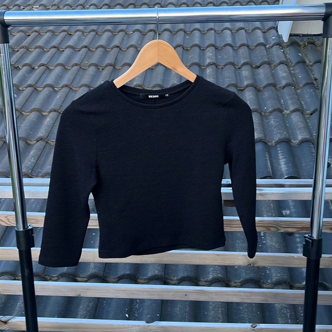 Svart långärmad topp från BikBok