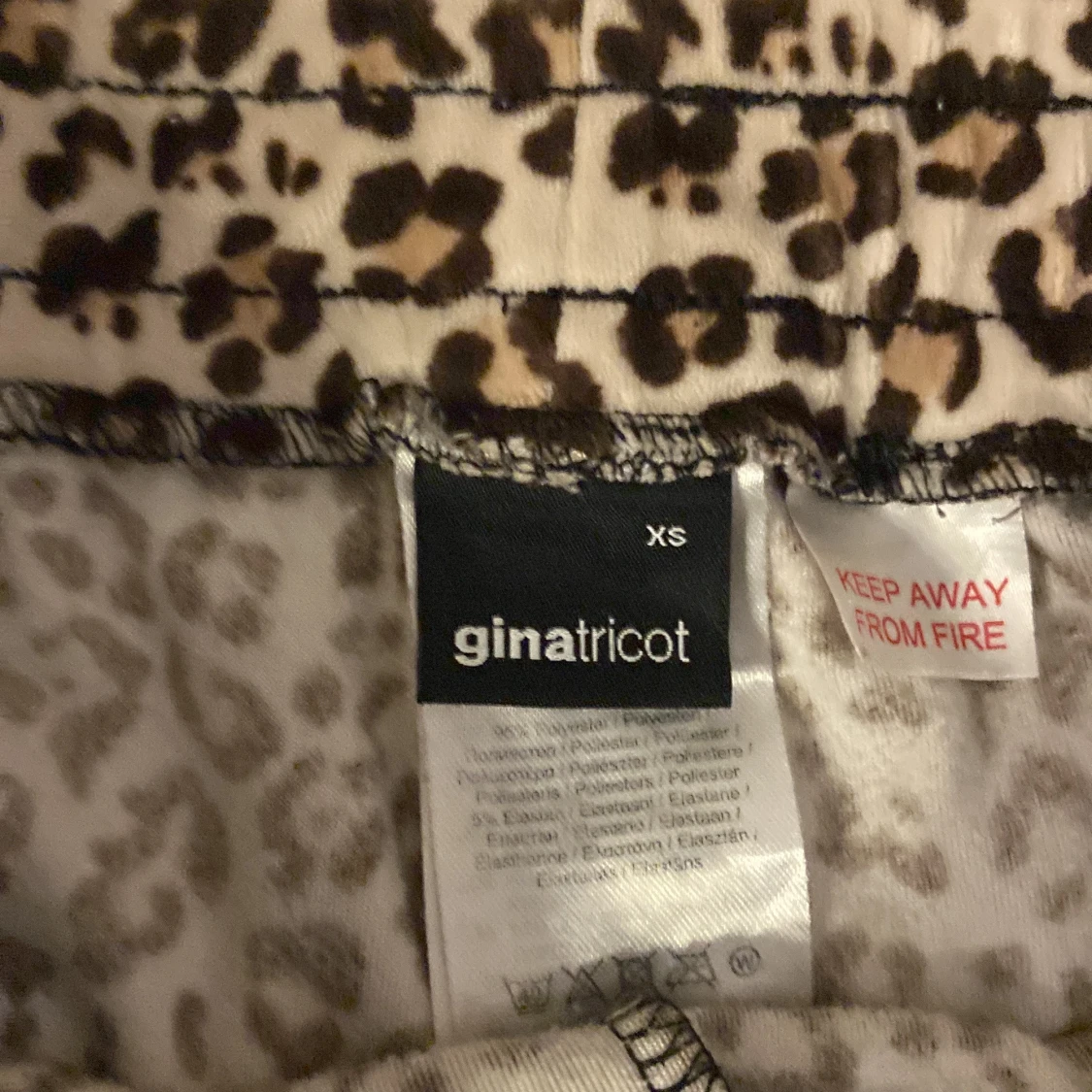 Leopardmönstrade byxor Gina Tricot XS - 1
