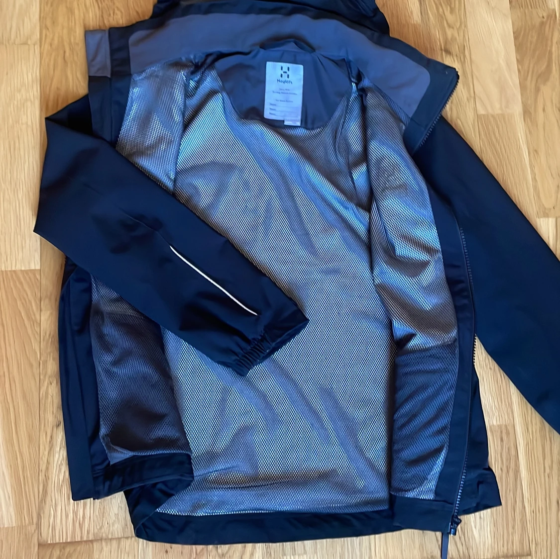 Svart vindjacka från Haglöfs - 3