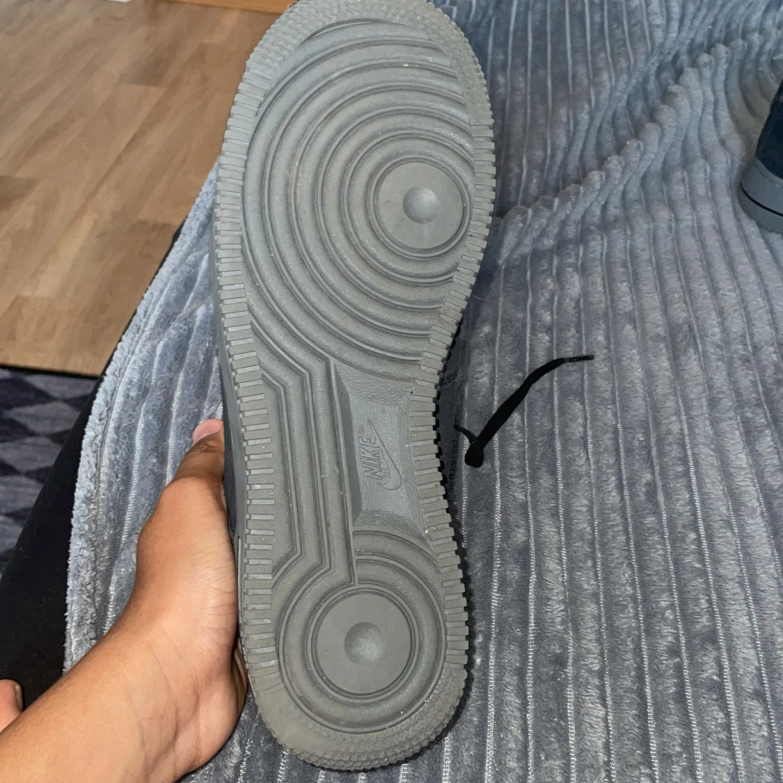 Nike Air Force 1 i svart mocka - 2