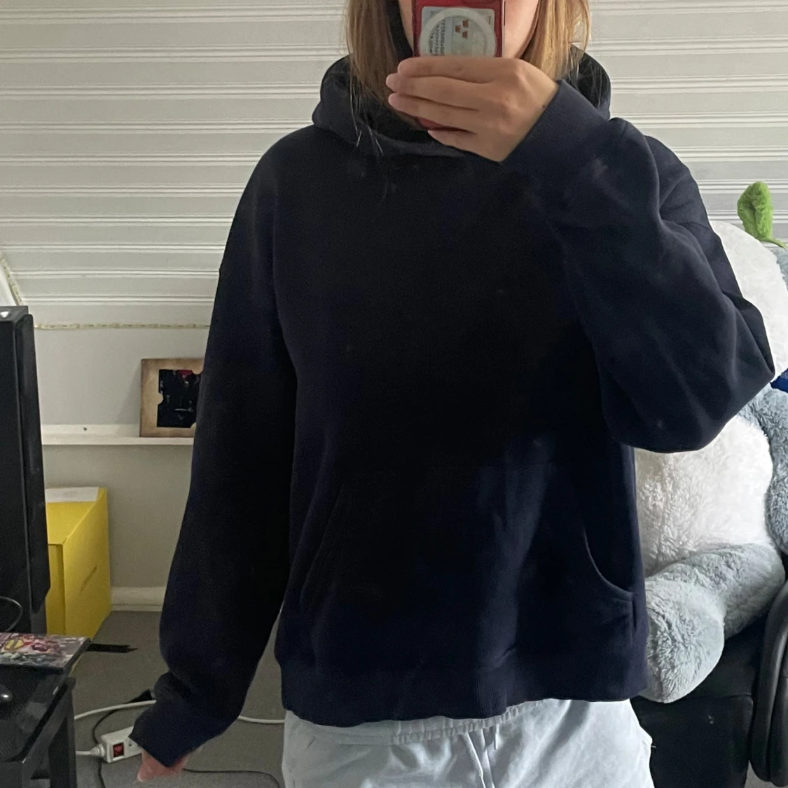 Mörkblå hoodie - 1