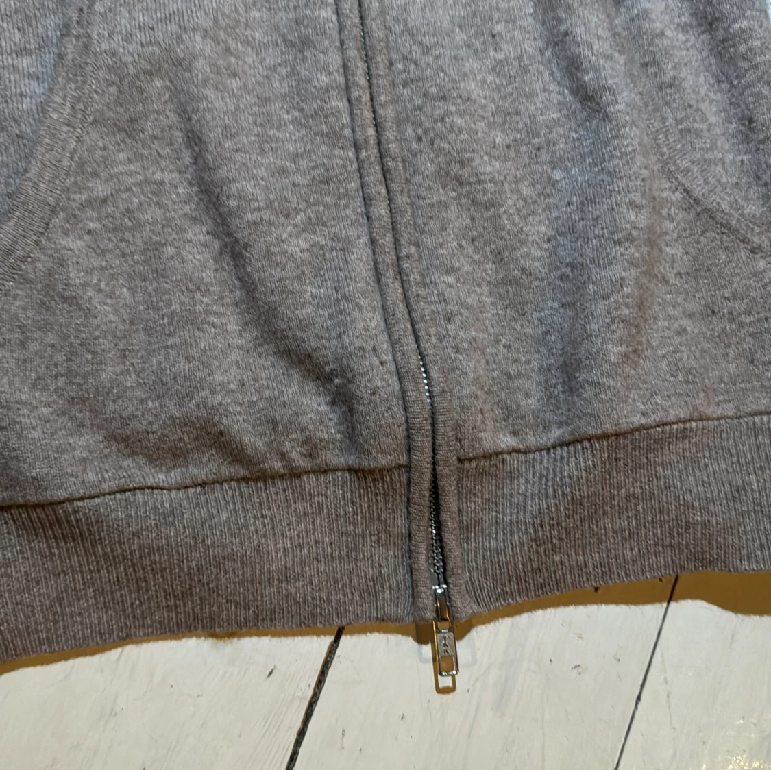 Beige kashmirhoodie från John Henric - 4