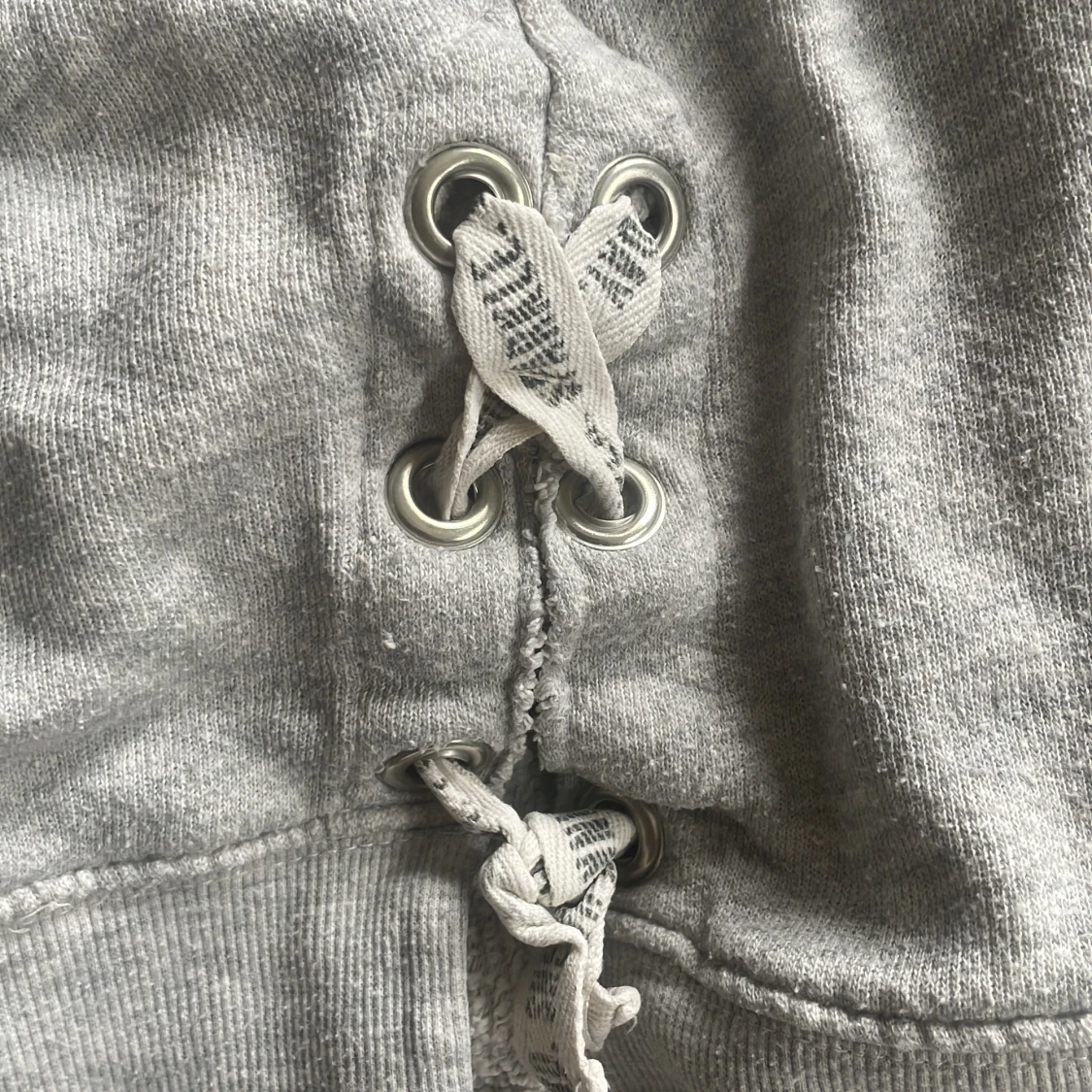 Grå sweatshirt med knytningar Zara - 2