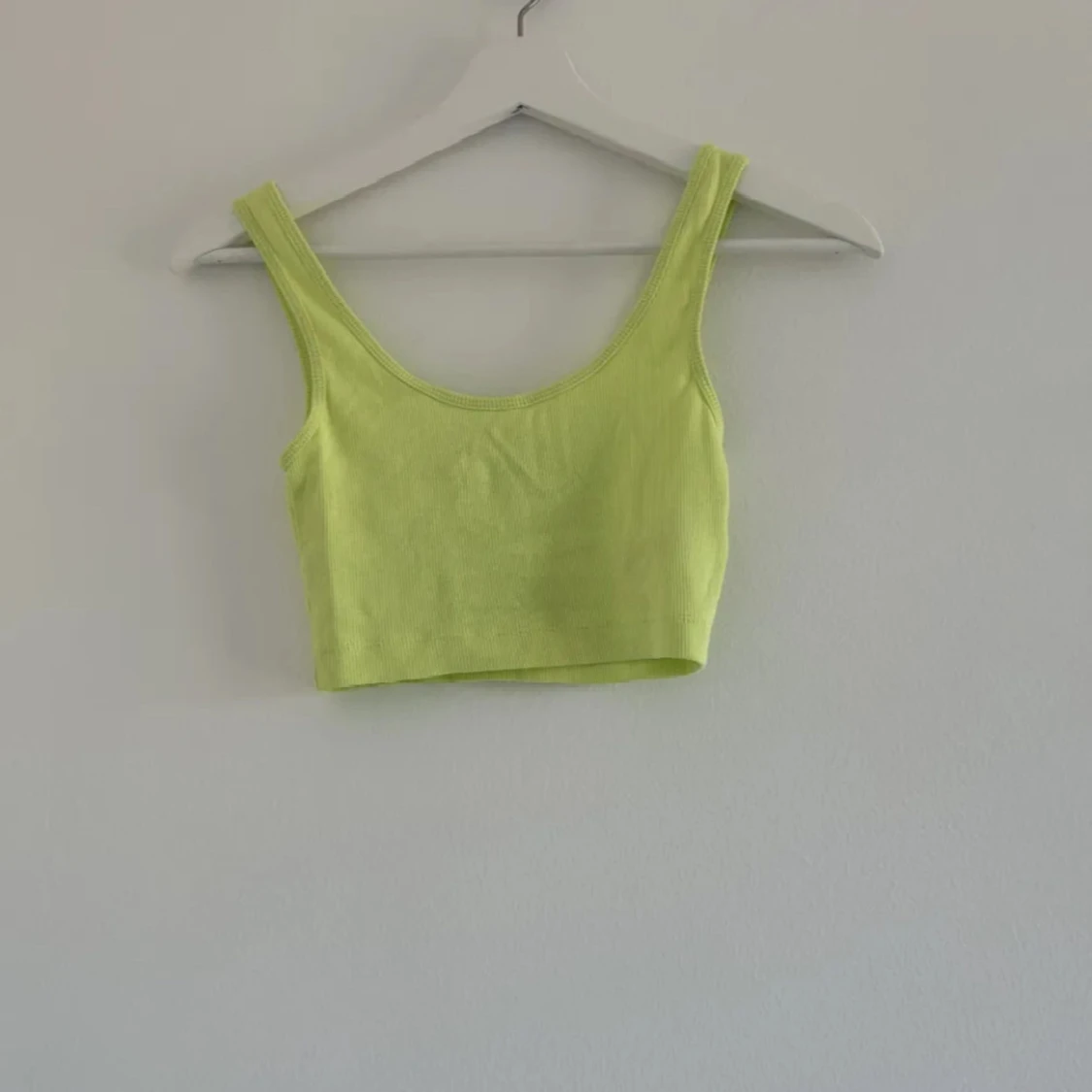 Vit croppad långärmad topp - 1