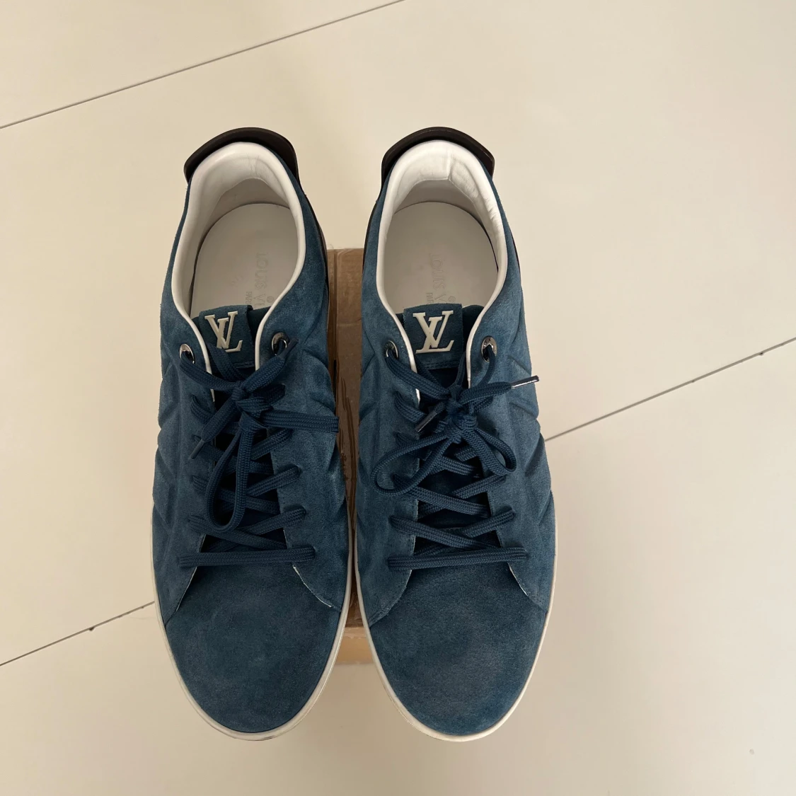Louis vuitton fuselage low trainers (Äkthetsintyg finns)  - 2