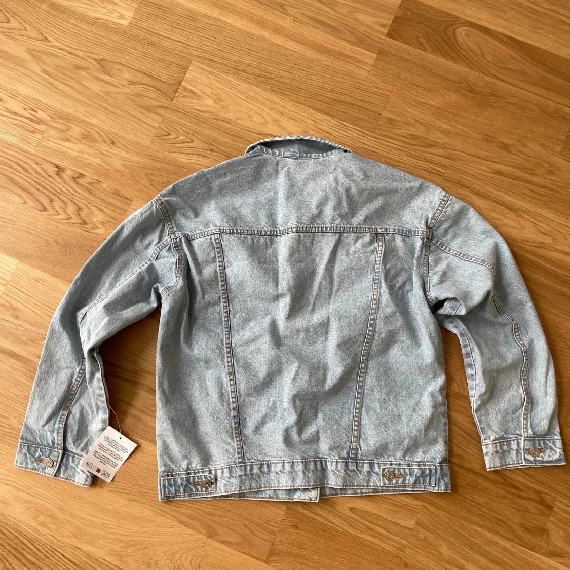 Ljusblå jeansjacka från ASOS DESIGN - 4