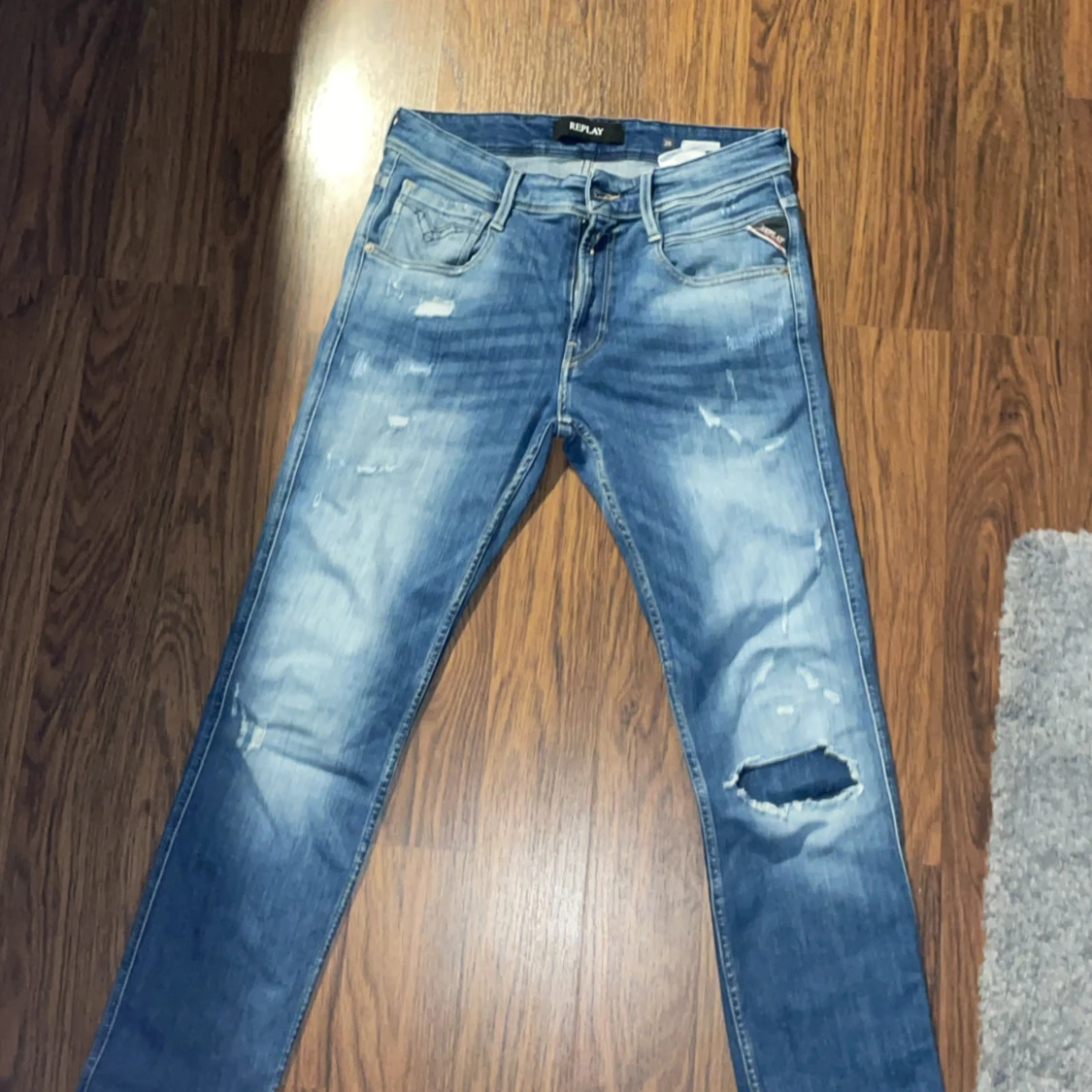 Replay Anbass ljusblå slitna jeans - 1