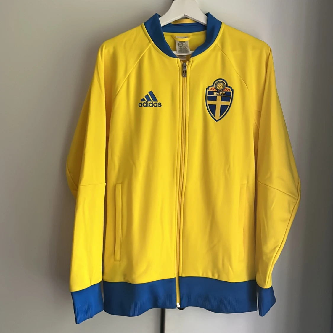 Sverige Adidas gul track jacket S