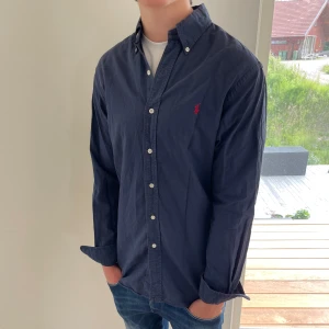 Polo Ralph lauren skjorta  - Säljer nu denna polo Ralph lauren skjorta, skriv för fler bilder/frågor🙌🏼