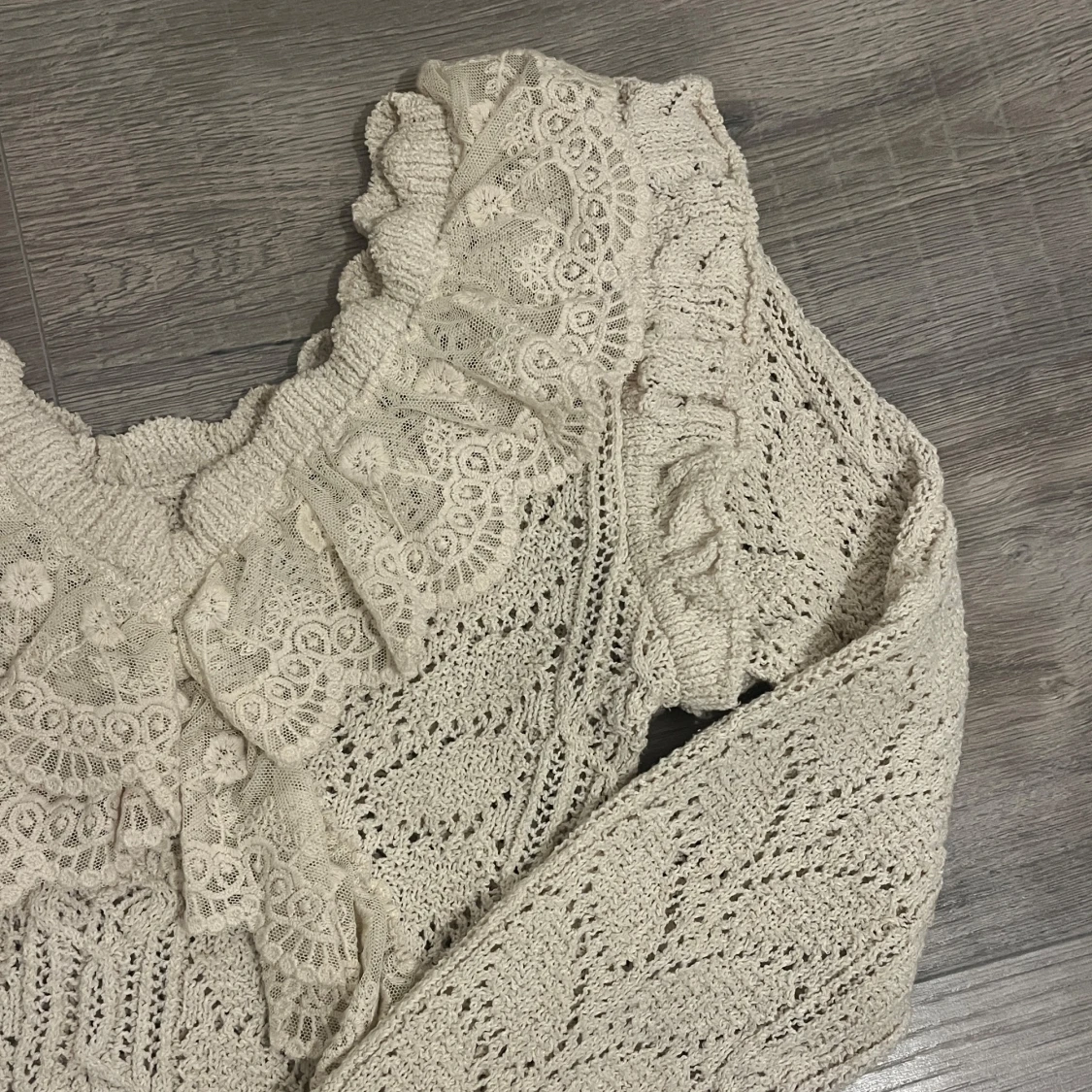 Vit stickad volangtröja från Zara - 4