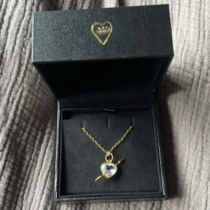Maria Nilsdotter halsband  -  Maria Nilsdotter halsband i guld, använt få gånger