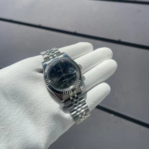 SEIKO ”Arabic” MOD - Säljer nu denna feta SEIKO ”Arabic” MOD. 39mm. HELT NY. Vattentät. Stainless steel. Pris går att diskutera vid snabb affär.