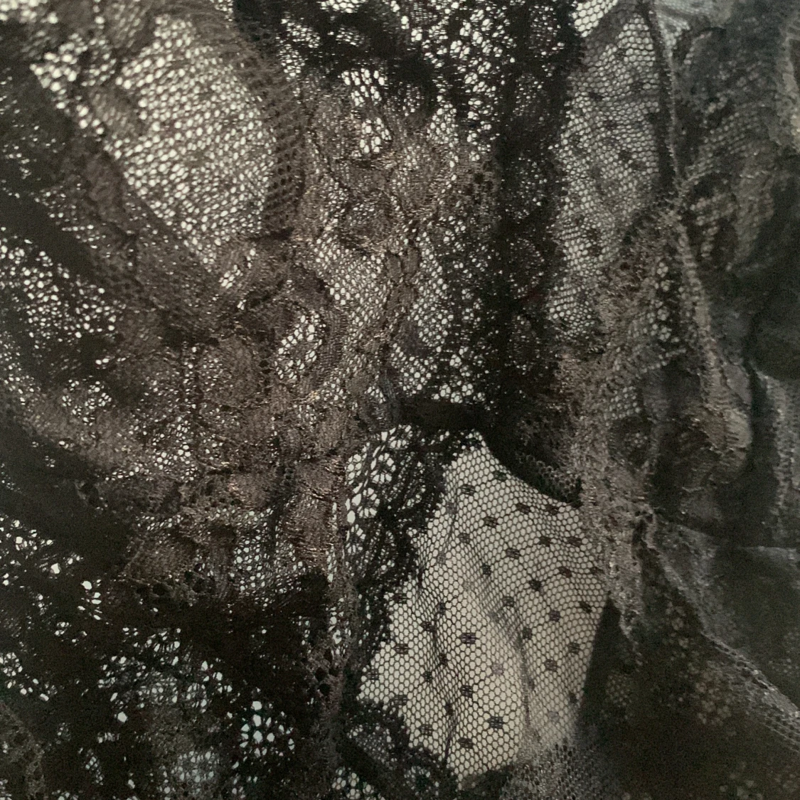 Svart spetsbody från Boohoo🖤✨ - 2