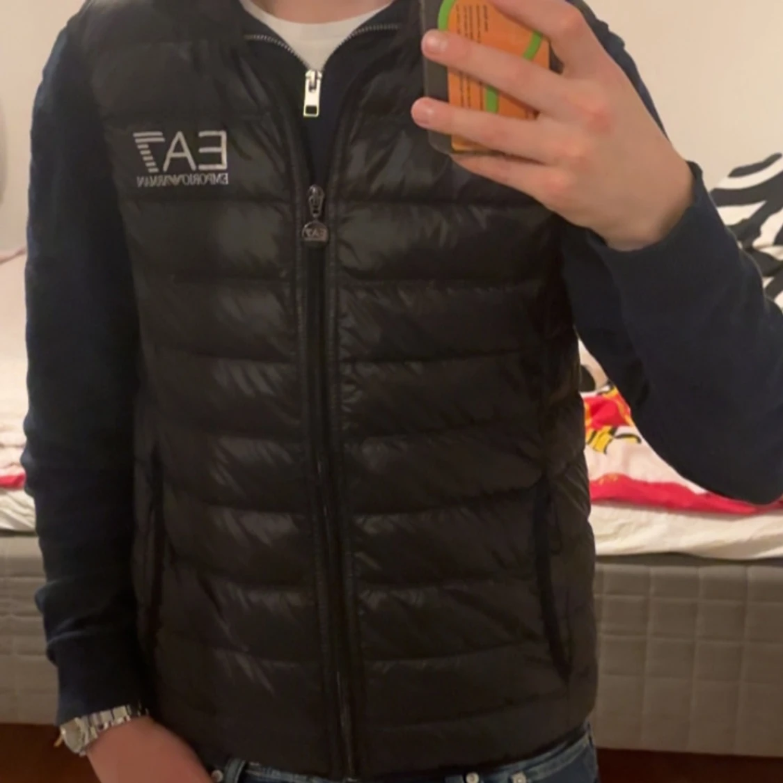 Svart dunväst från Emporio Armani - 3