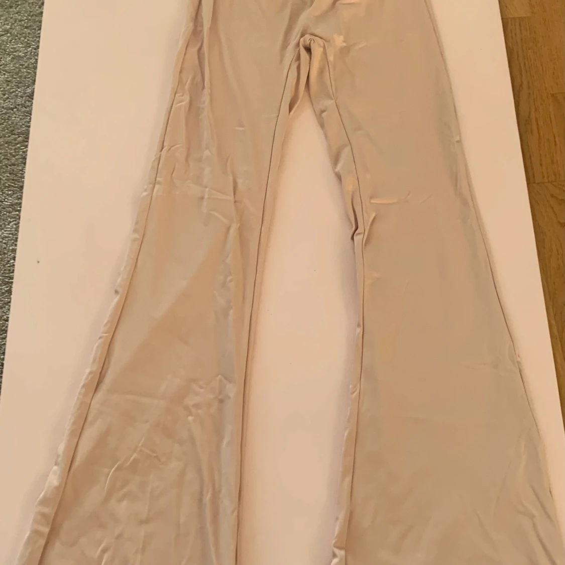 Ljusrosa träningsbyxor från Musera sport  - 2