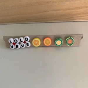 Örhängen  - Säljer jättefina och gulliga örhängen, 10kr st