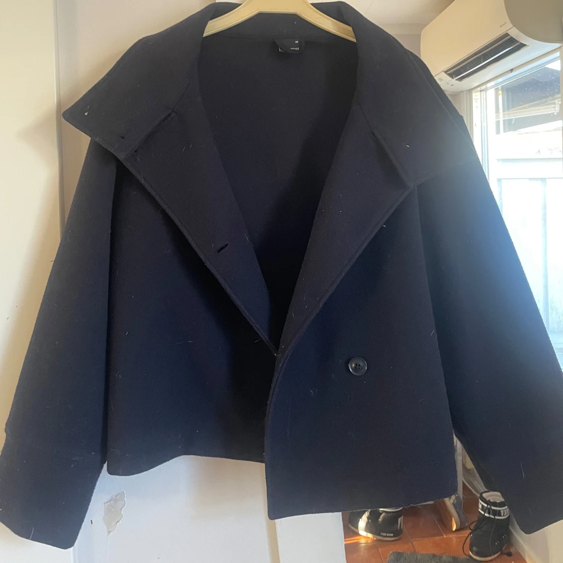 Mörkblå kappa - 1