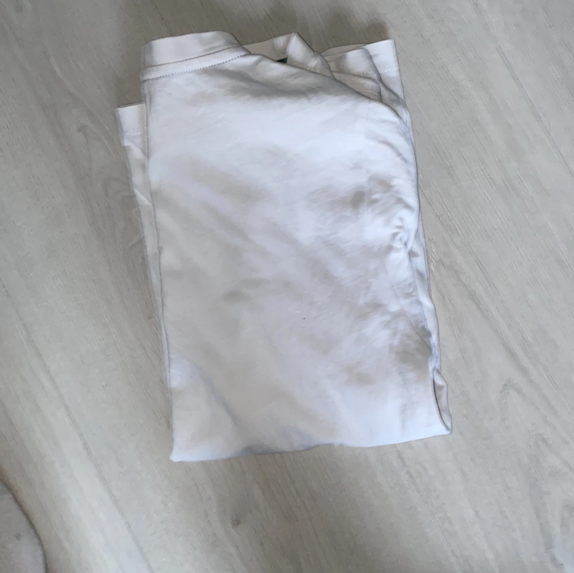 Vit kortärmad t-shirt från Lacoste - 3