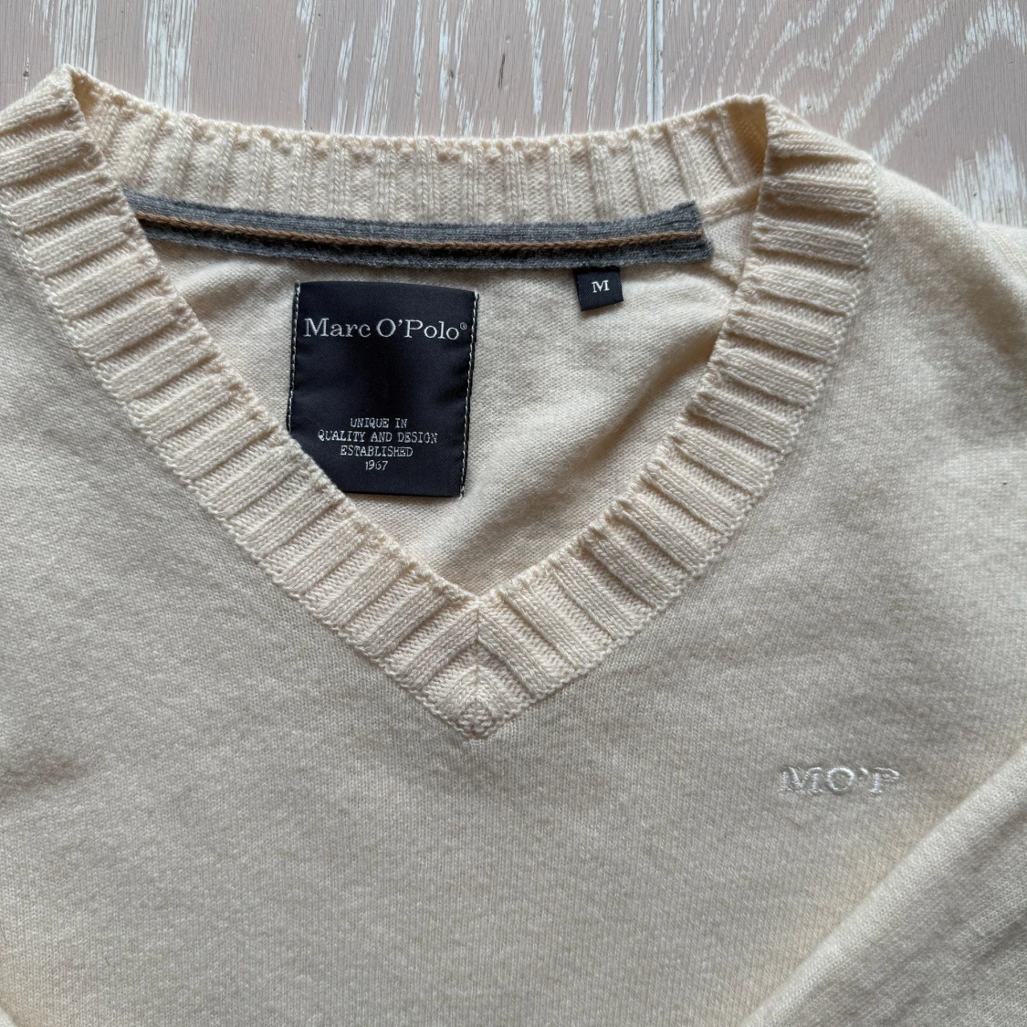 Beige tröja från Marc O'Polo - 1