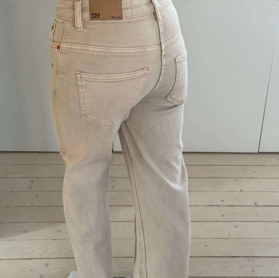 Beige jeansbyxor - 1
