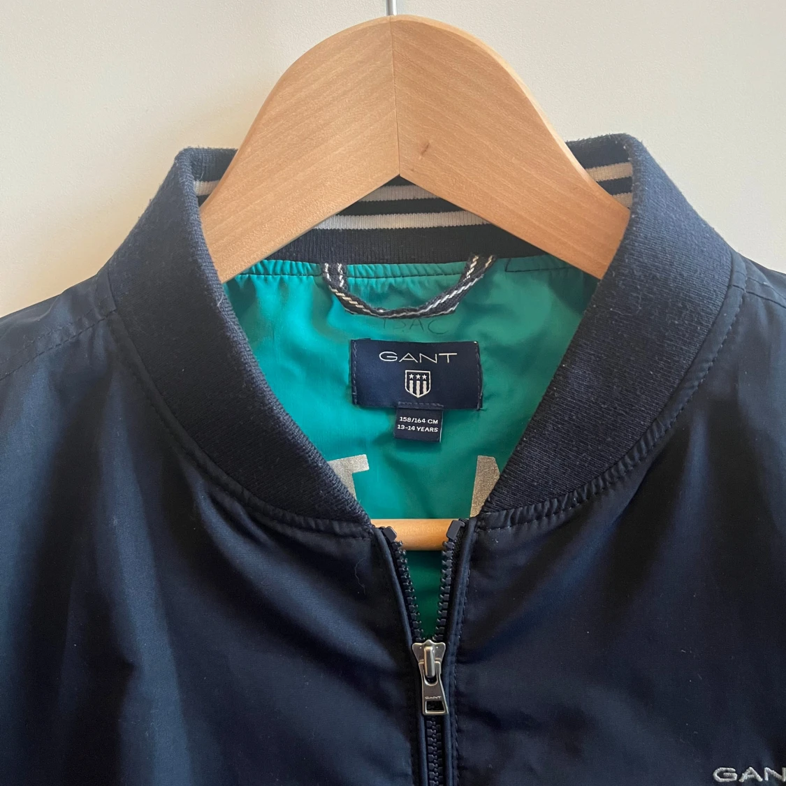 Svart jacka från GANT 158/164 - 2