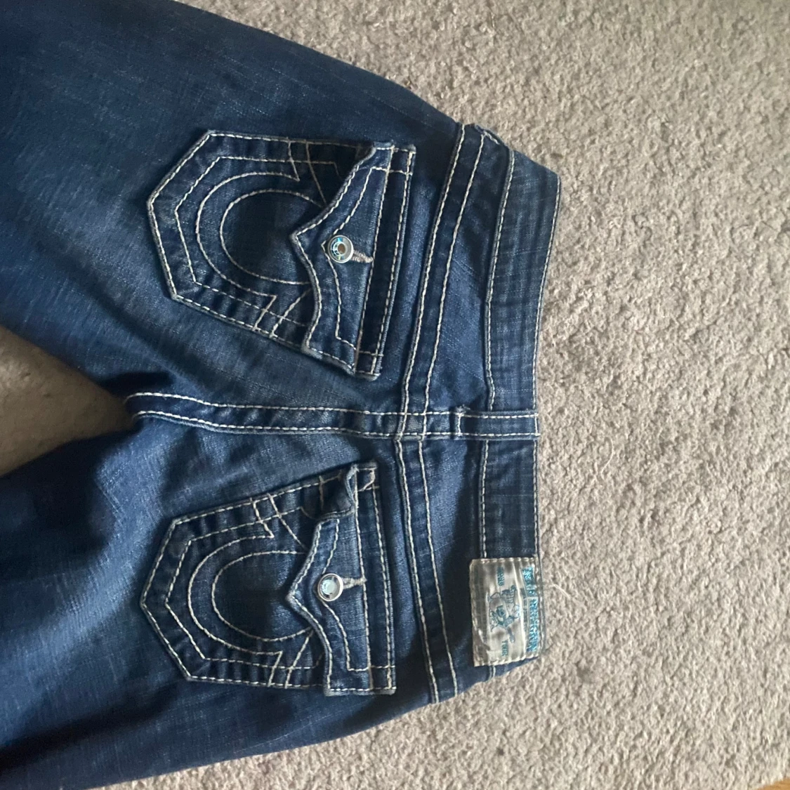 Mörkblå true religion jeans