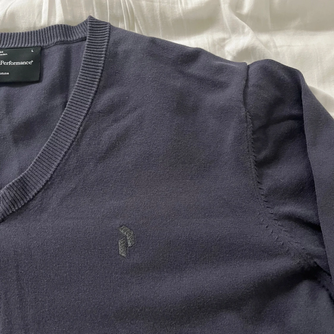 Grå tröja från Peak Performance - 2