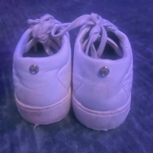 Michael kors skor  - Michael kors sneakers i bra skick 