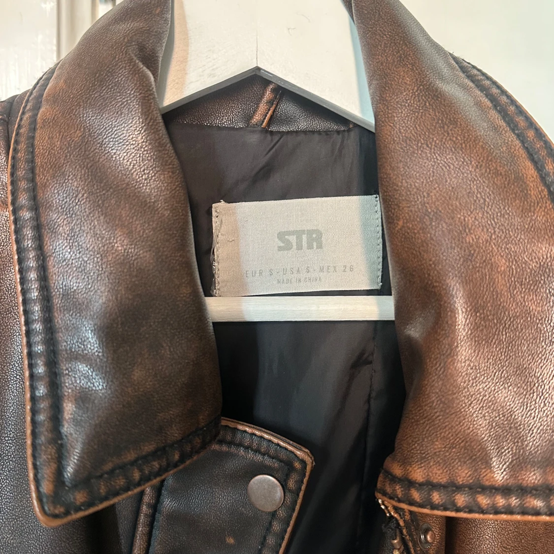 Brun skinnjacka  - 2