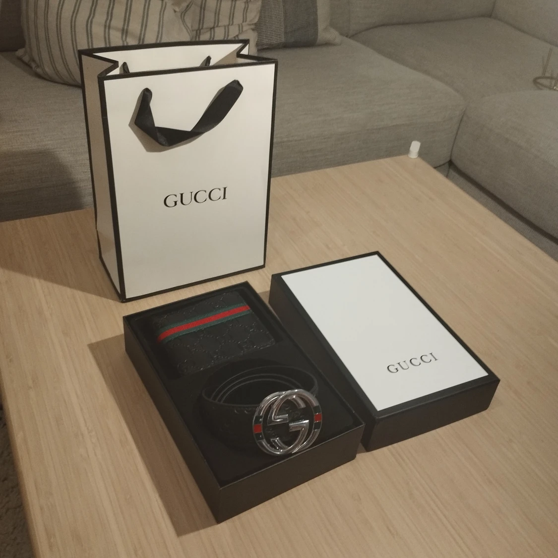 Gucci bälte och Gucci Plånbok