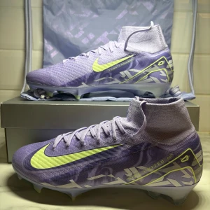 Nike mercurial superfly 10 Elite  - 🇪🇺43 helt nya 3600kr nypris box o påse hänger med ( mitt pris går att förhandlas vid snabb affär)