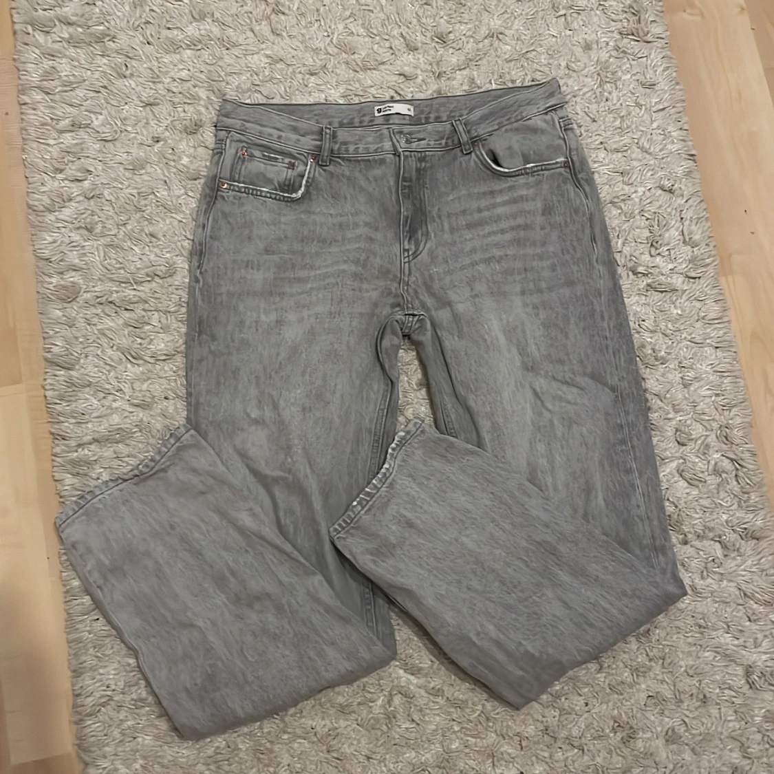 Grå jeans från Perfect Jeans