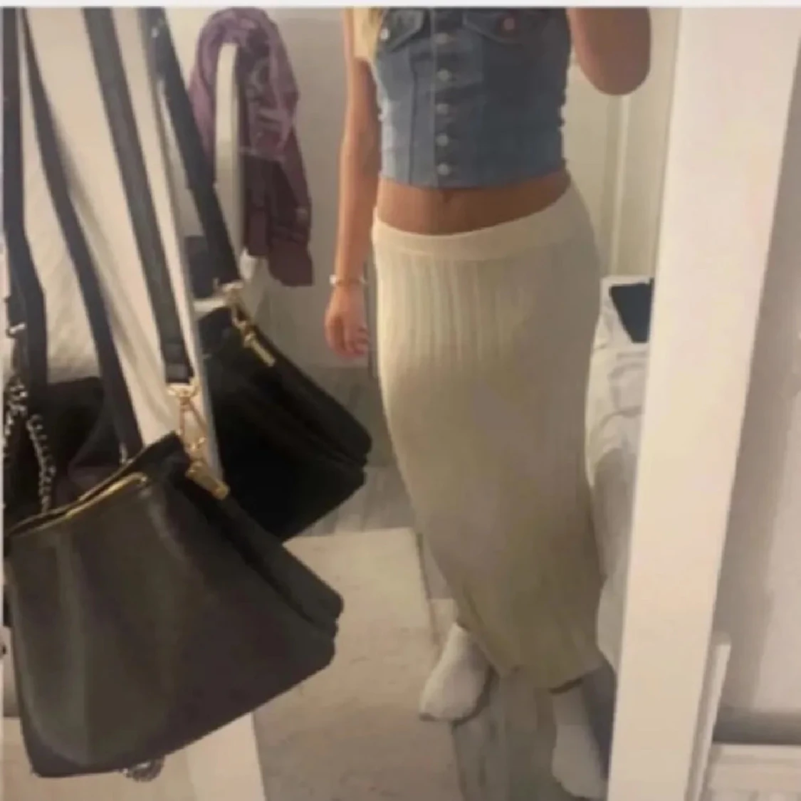 Ljusbeige ribbad långkjol - 1