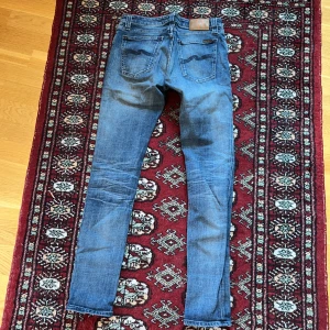 Nudie jeans  - Nudie Jeans skinny lin | skick 9/10 | Storlek 31/32 | Pris - 499kr | Modellen är ca 178cm lång | Hör av dig vid minsta fråga eller fundering!!