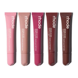 Rhode peptide lip tints  - Rhode peptide lip tints. Har i Ribbon, Toast, Rasberry Jelly, PBJ och Espresso. Har även andra färger. Pris 500kr styck. 