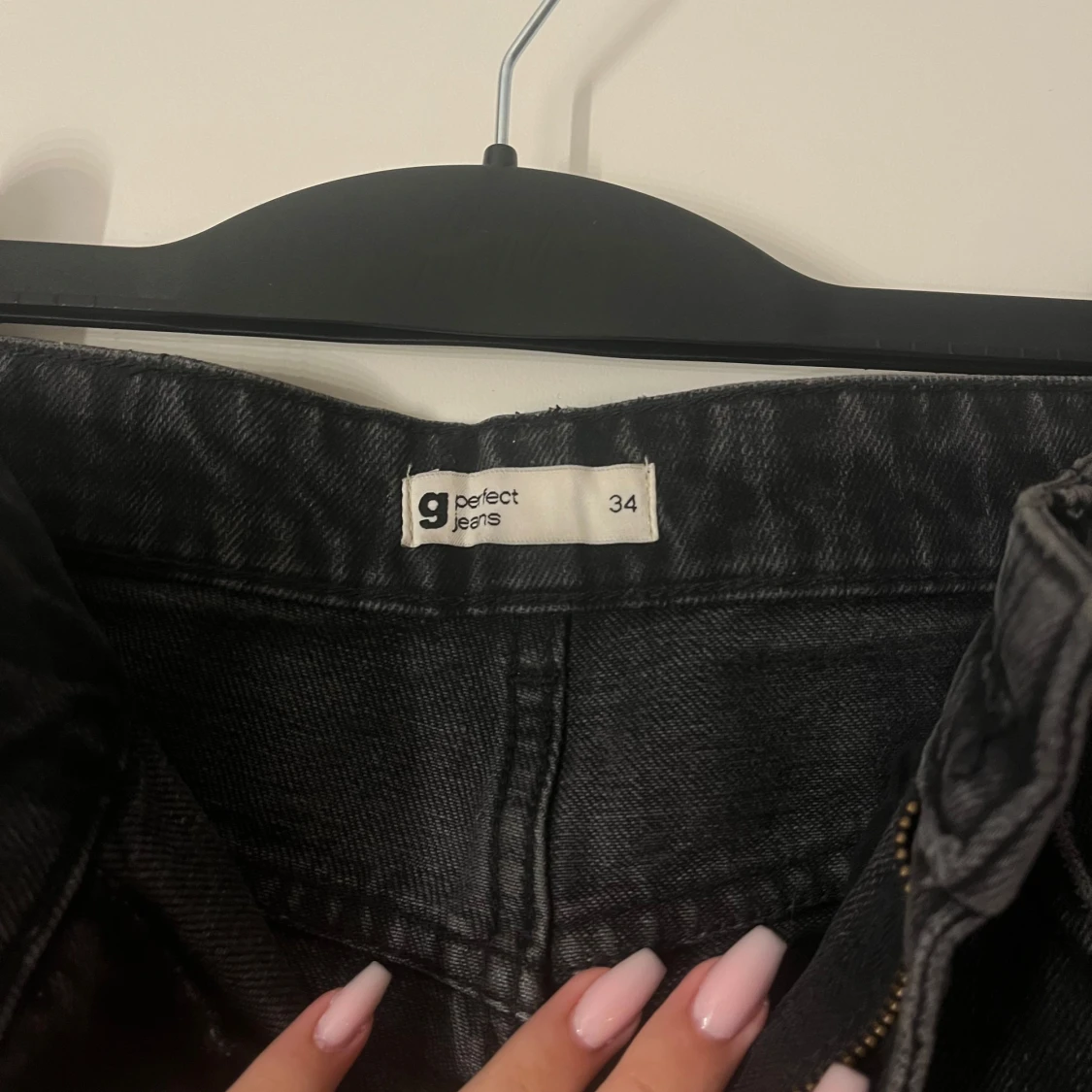 Svarta jeans från Gina Tricot - 2