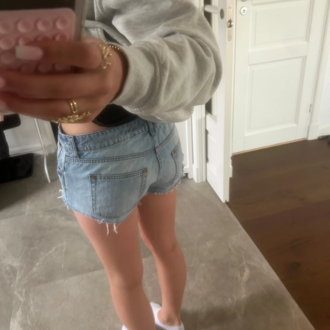 Ljusblå jeansshorts från CLOSEby DENIM - 1