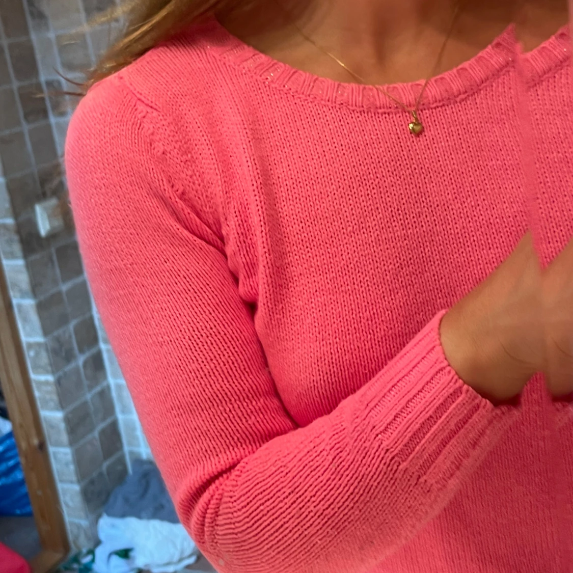 Rosa stickad tröja med rund hals - 1
