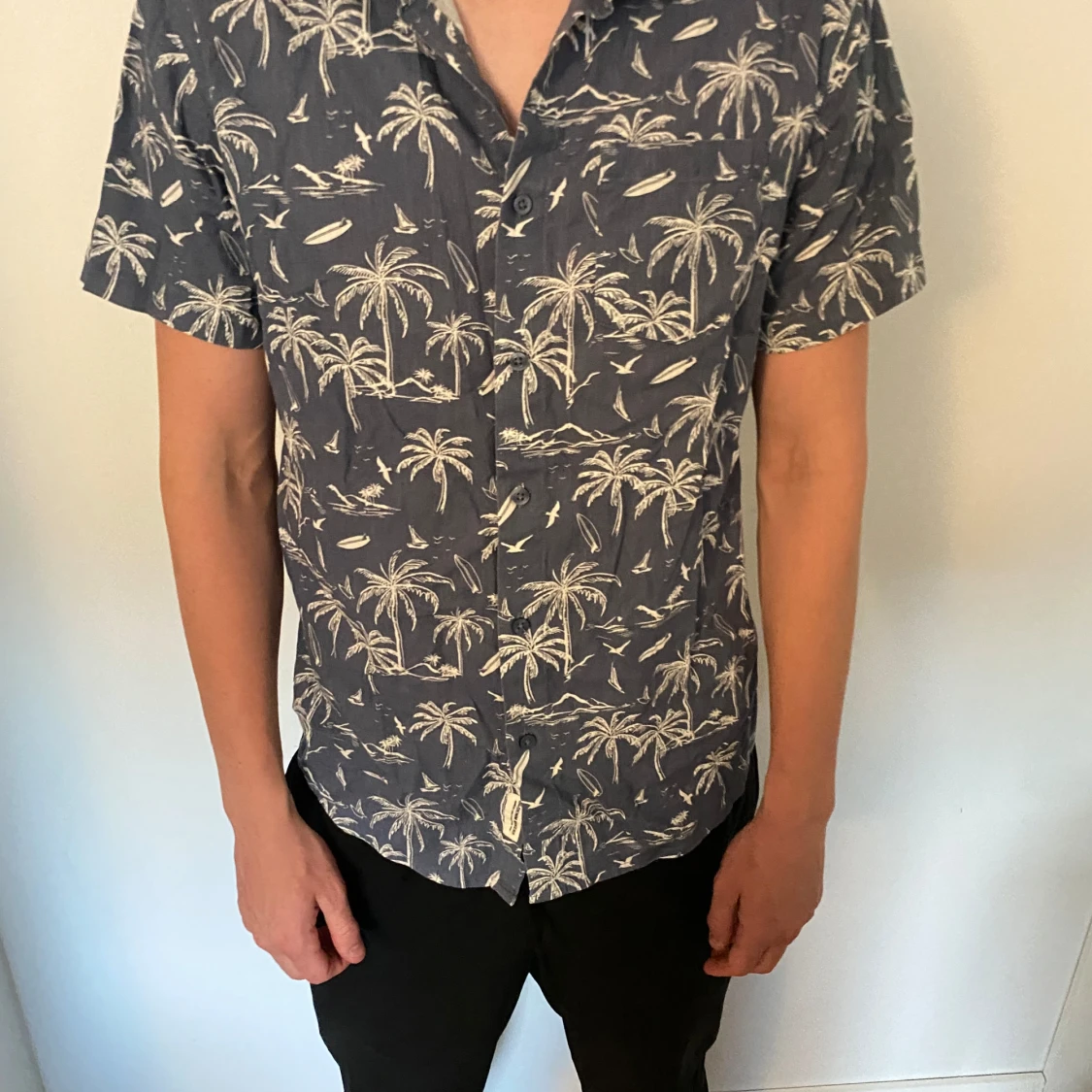 Blå kortärmad skjorta från 157