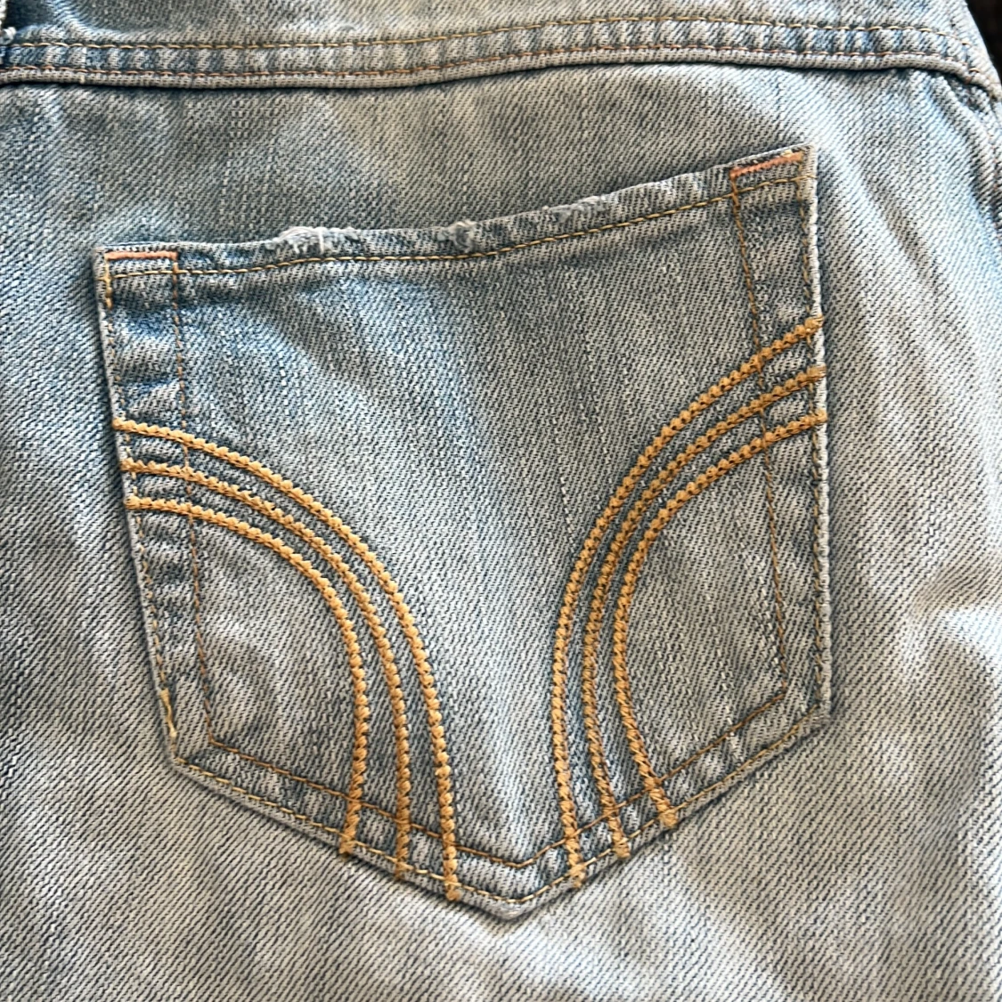 Blåa holllister shorts 