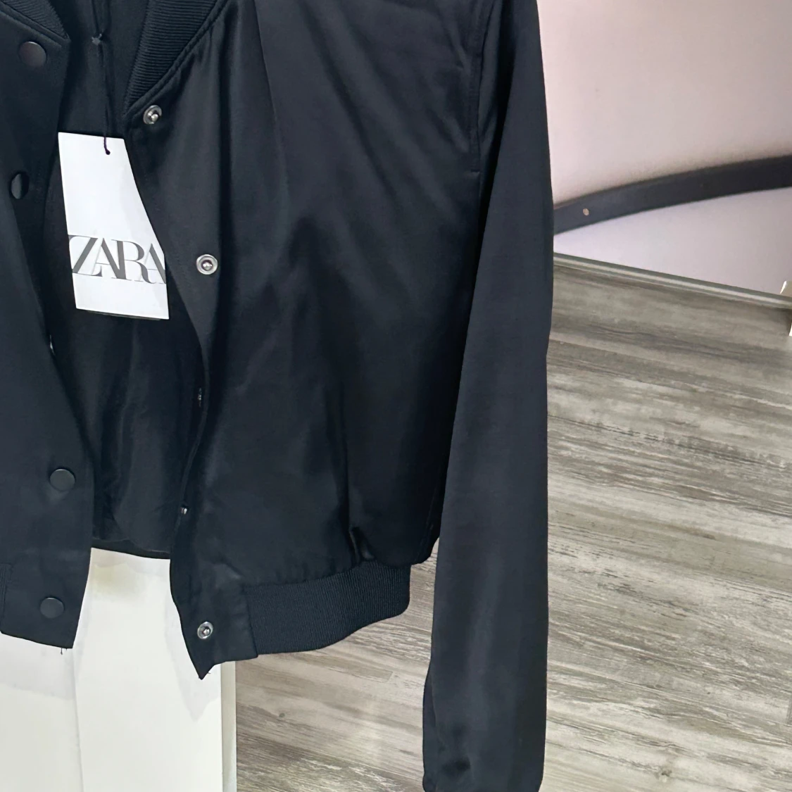 Svart bomberjacka från Zara - 2