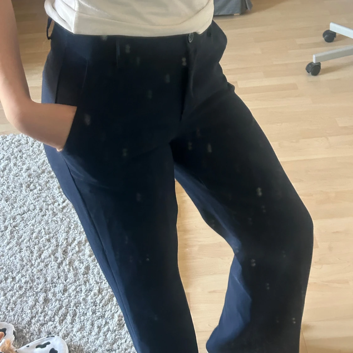 Mörkblå kostymbyxor - 1