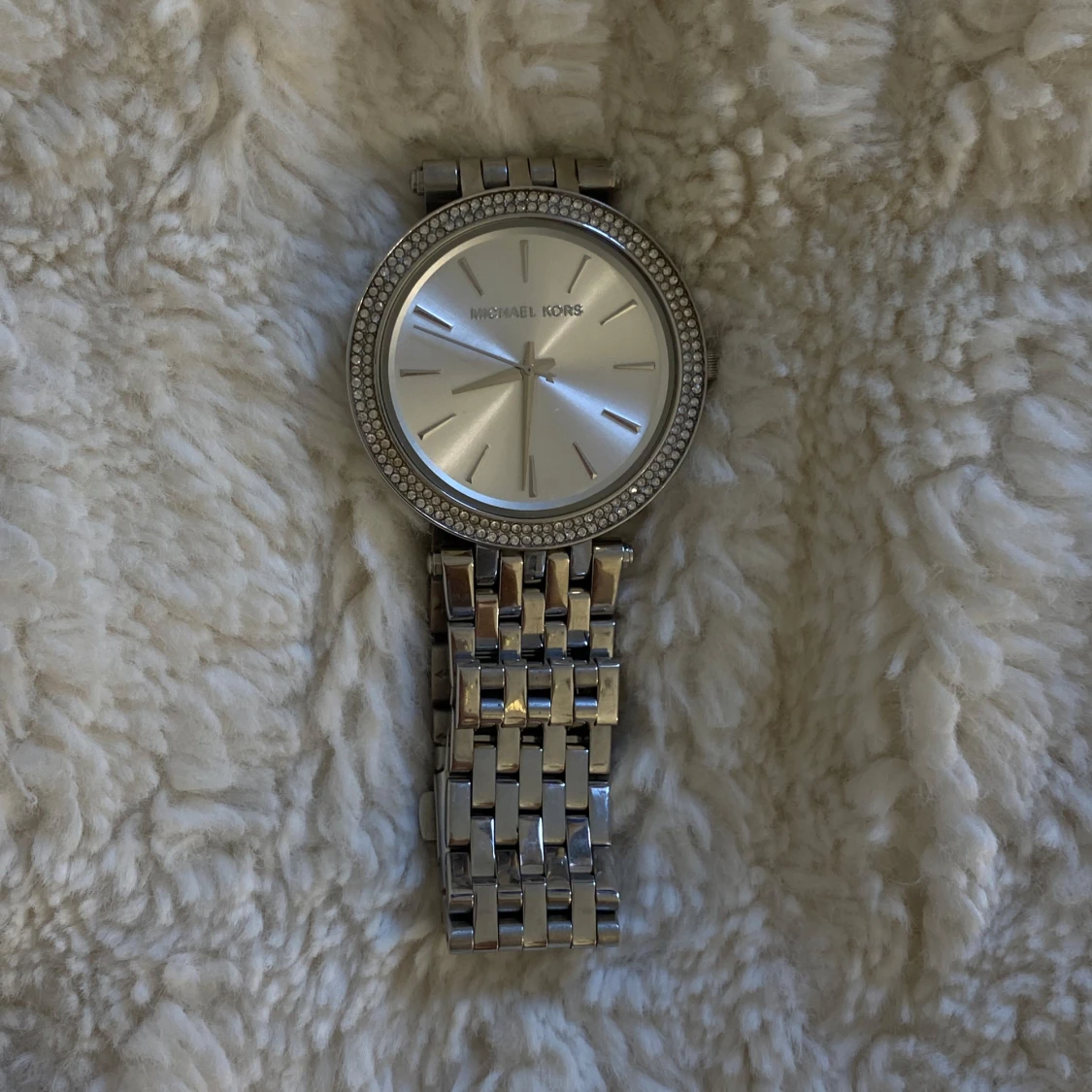 Silverfärgad klocka från Michael Kors - 2