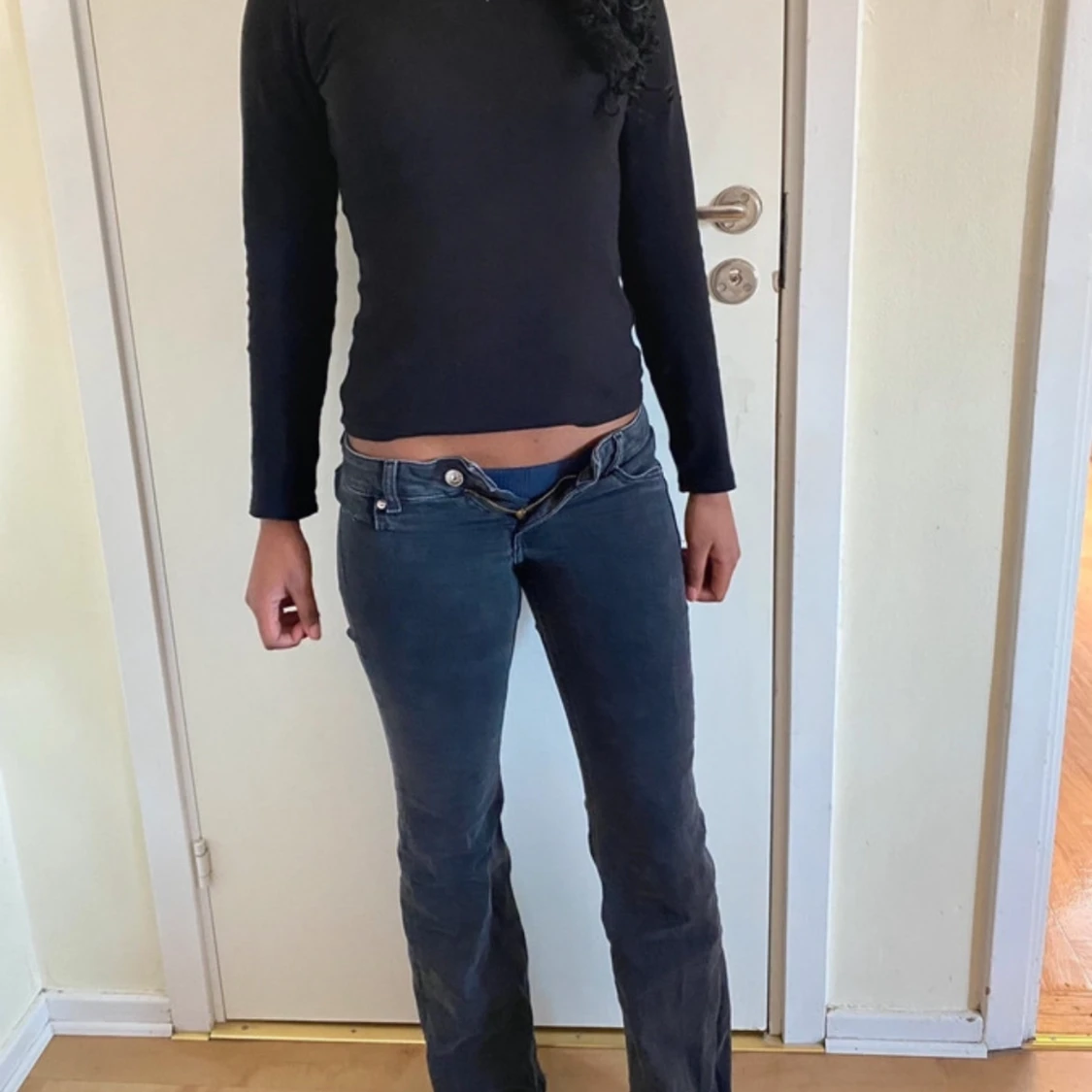 lågmidjade jeans  - 1