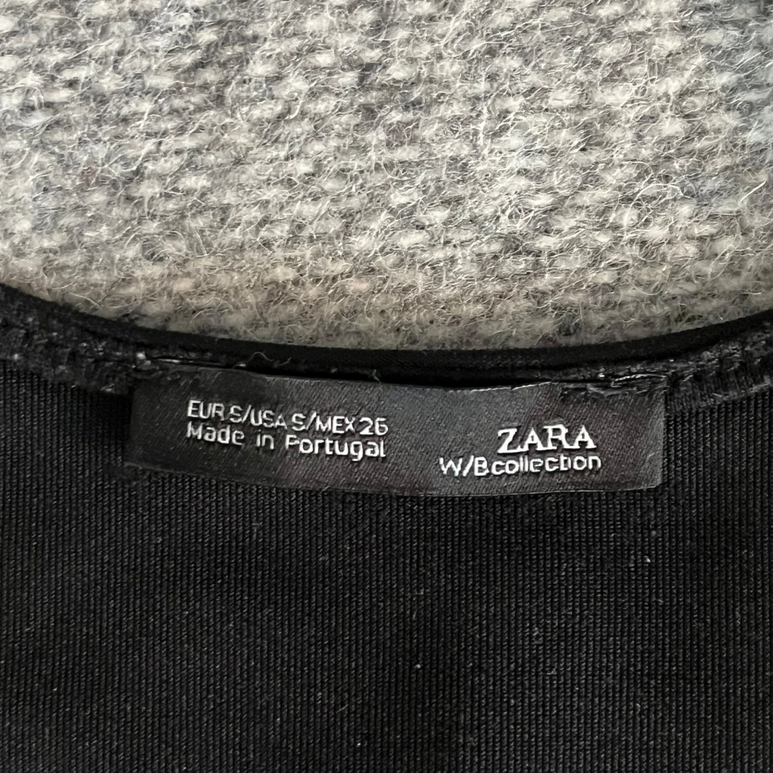 Svart ärmlös topp från Zara - 2