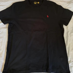 Ralphlauren t-shirt  - Bra skick🍾🔆 storlek L 