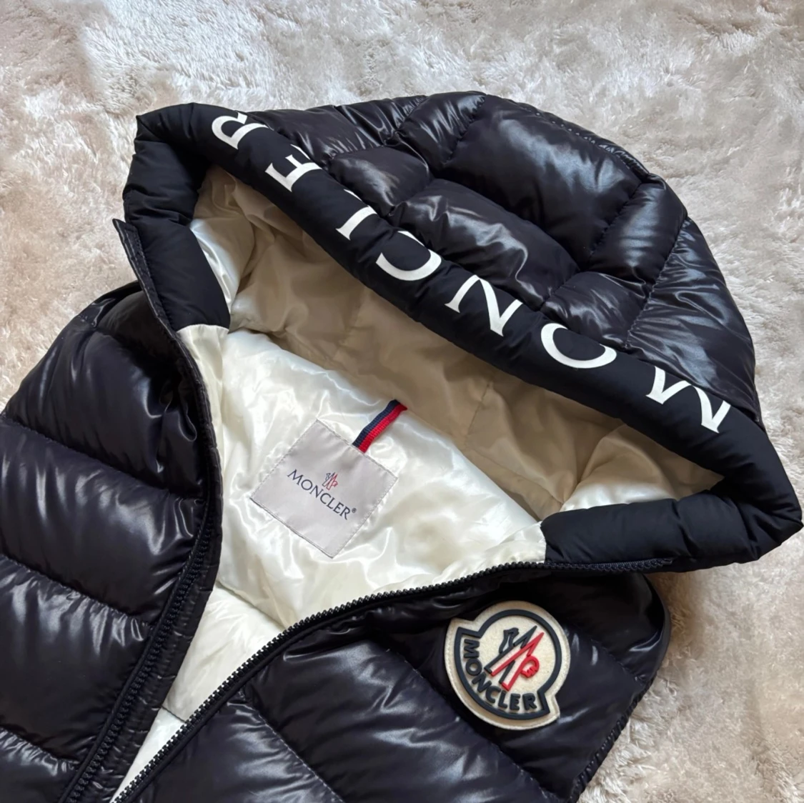 Moncler Väst  - 1