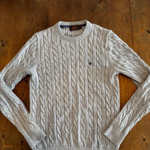 Morris tröja - Jättefin Morris tröja! | den är i väldigt fint skick! | skriv vid frågor och funderingar!