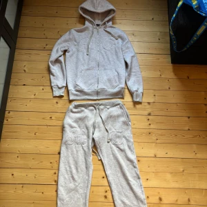 Tuttolente tracksuit - hoodie S byxor S